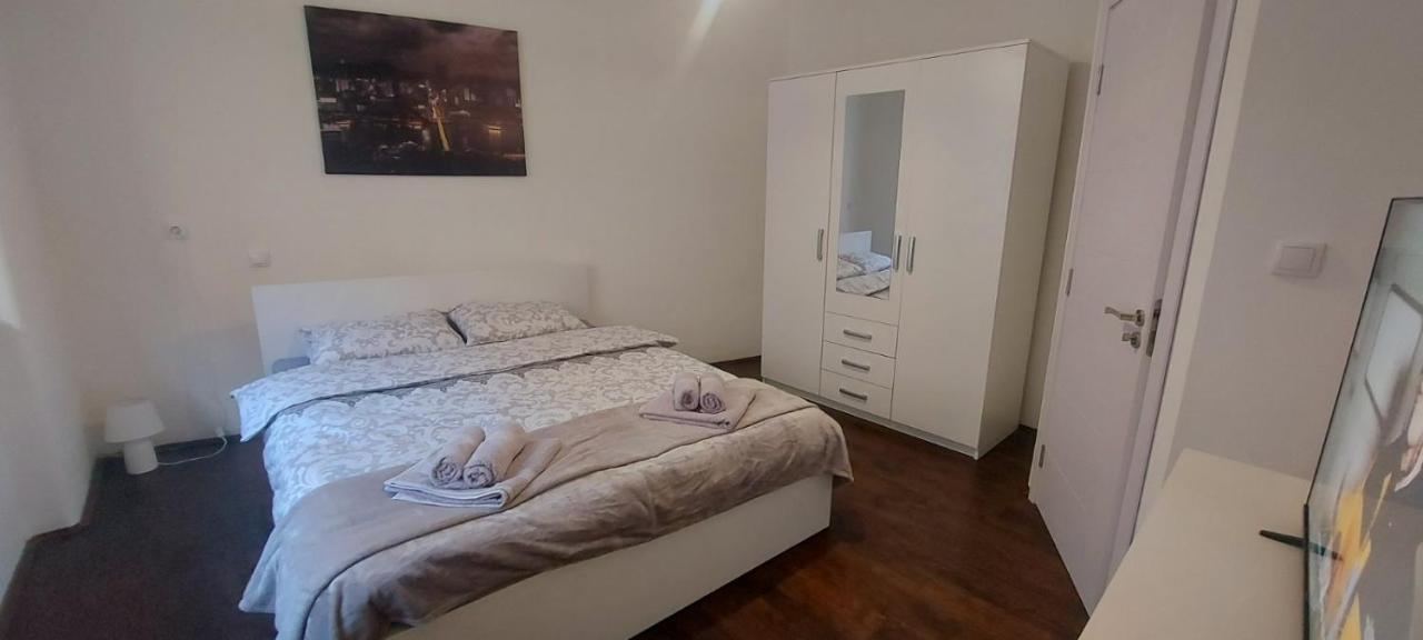 Zeleni Venac Studio & Apartment Βελιγράδι Εξωτερικό φωτογραφία