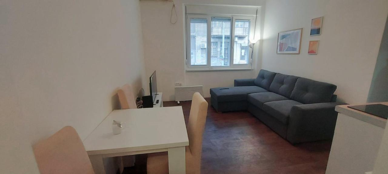 Zeleni Venac Studio & Apartment Βελιγράδι Εξωτερικό φωτογραφία